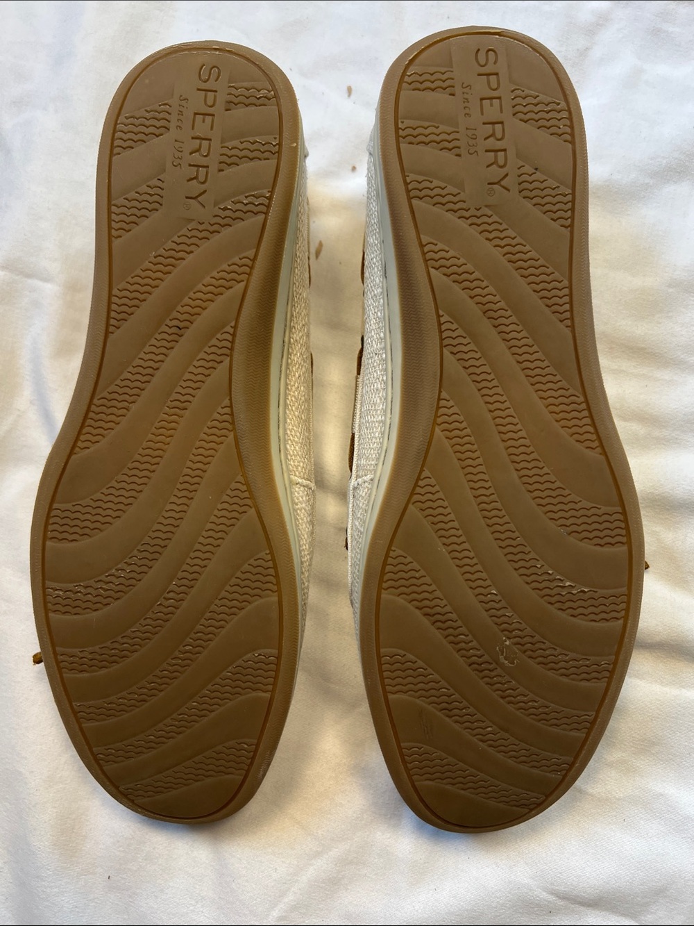 Sperry Women's Light Beige Canvas Moccasins with Brown Laces - Picture 7 of 9